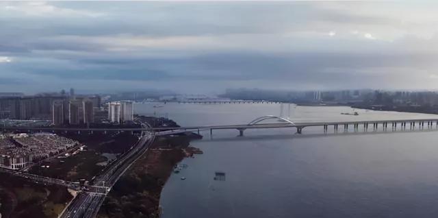 九龍湖大橋橋(qiáo)梁樁基完成147根(gen)！西岸梁場正有(yǒu)序施工