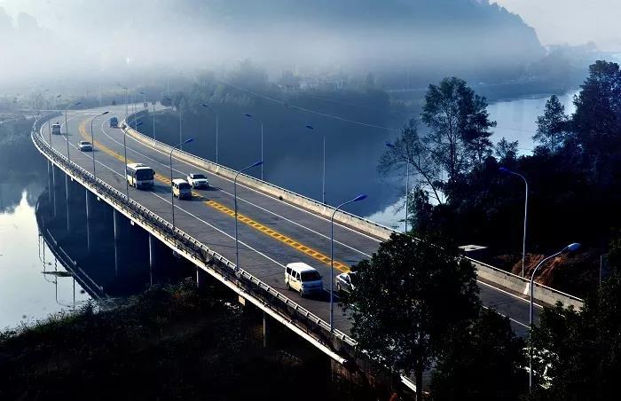 橋梁怎麽體檢？“中(zhong)西醫結合”了解下(xià)