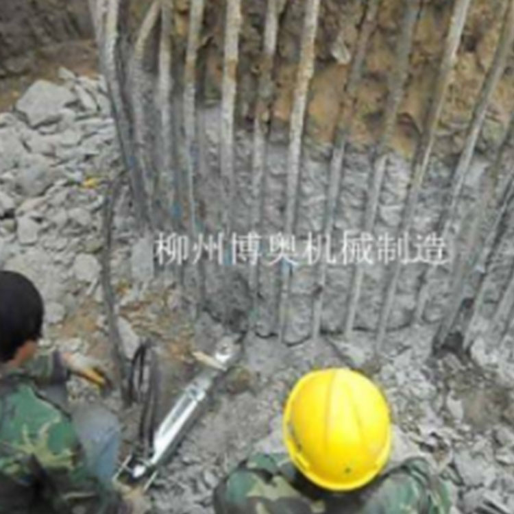 混凝土樁頭(tóu)液壓劈裂機