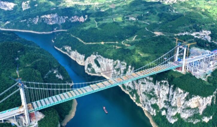 貴金高速(sù)金烽烏江大橋(qiao)順利合龍