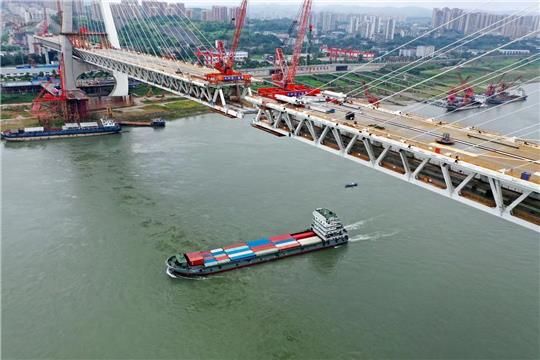 最後7.5米(mǐ)！白居寺(si)長江大(da)橋将合(hé)龍