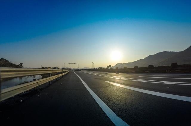 總投資(zī)約244億 遂(suí)川至大(da)餘高速(su)公路新(xīn)建工程(cheng)獲批複(fu)