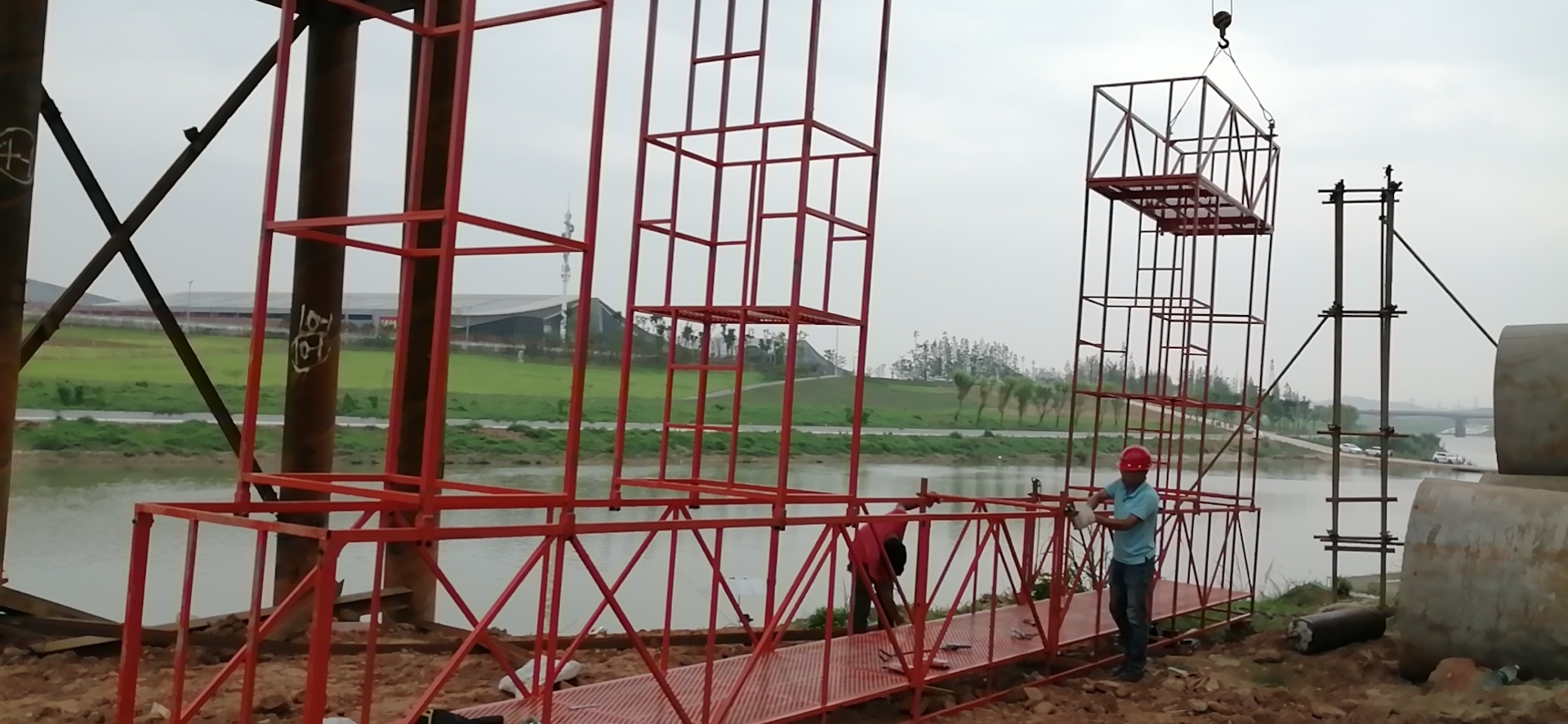 橋梁電動吊籃(lan)突發情況處理(lǐ)方法！