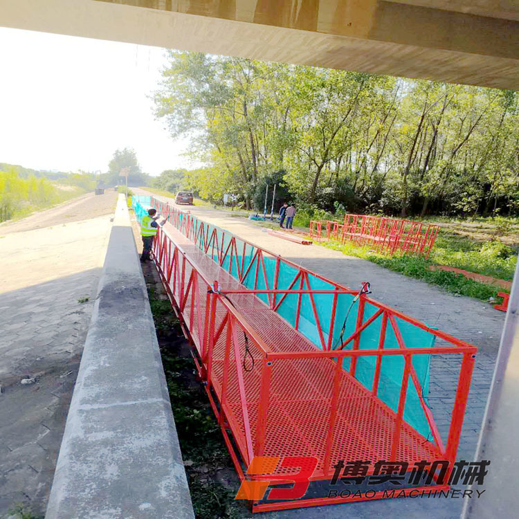 大跨(kuà)度橋梁(liang)施工吊(diao)籃平台(tai)