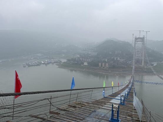 郭家沱長江大(da)橋過江貓道全(quan)線貫通 兩江新(xīn)區到茶園隻需(xu)10分鍾車程
