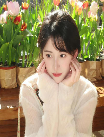 热搜话题：《公寓少女》与原作对比分析：改编成功之处探讨